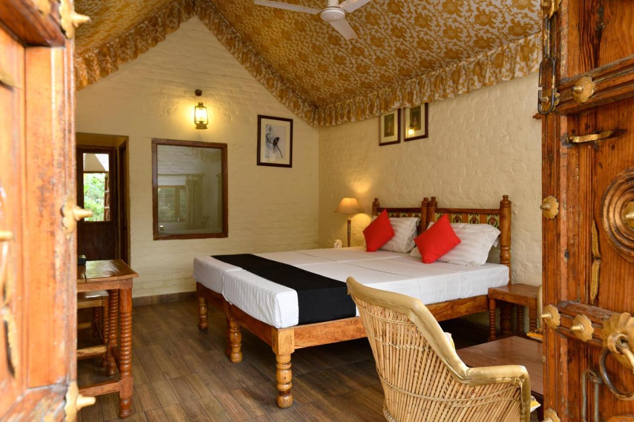 Hotel Sunbird Bharatpur Eksteriør billede