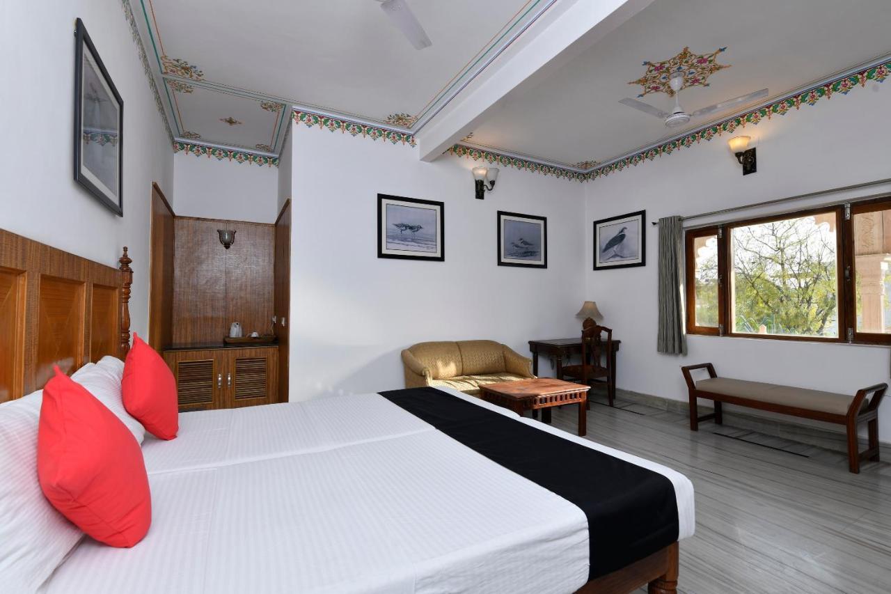 Hotel Sunbird Bharatpur Eksteriør billede