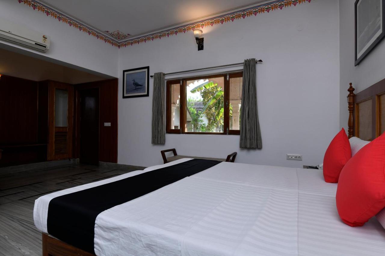 Hotel Sunbird Bharatpur Eksteriør billede