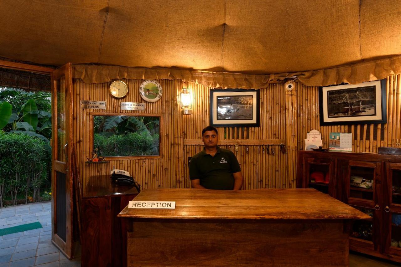 Hotel Sunbird Bharatpur Eksteriør billede