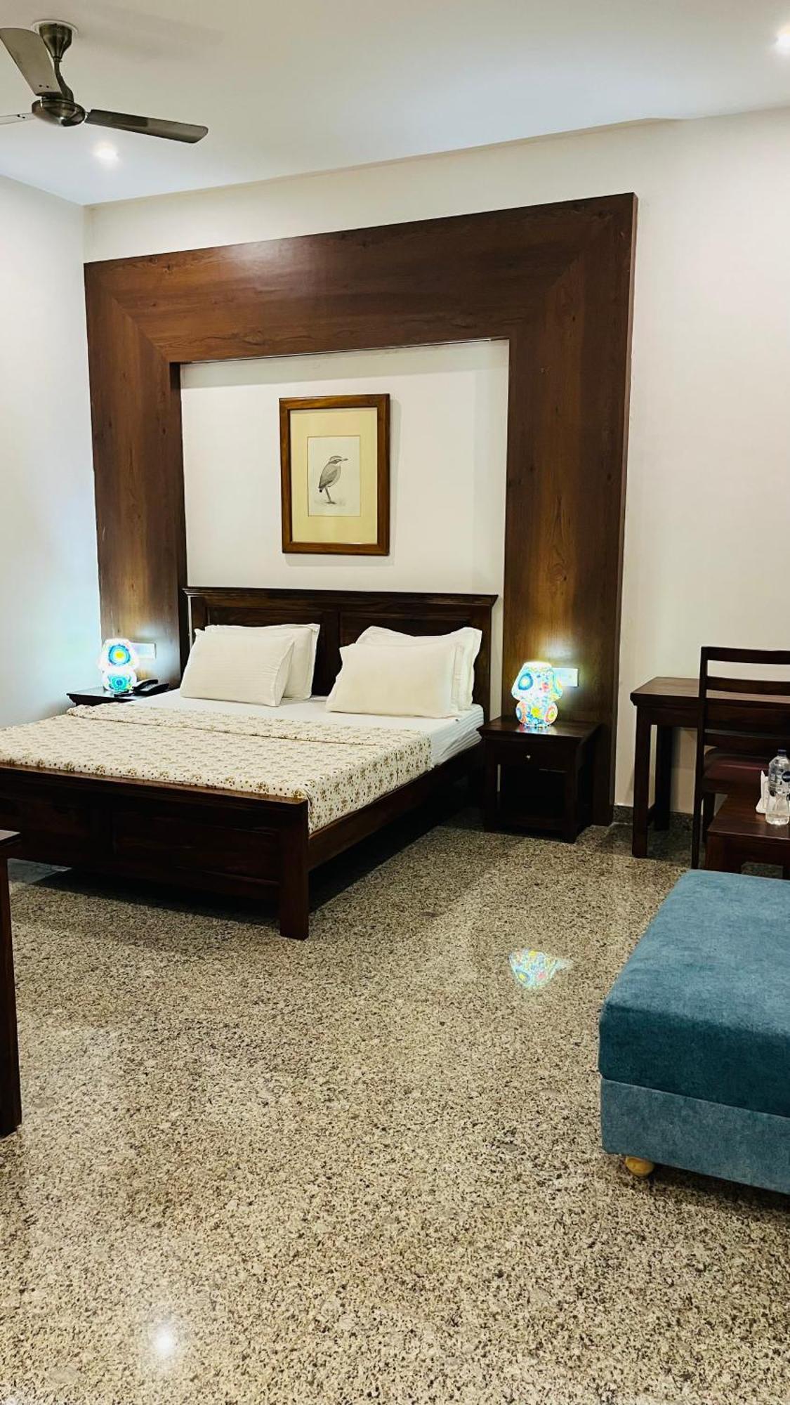 Hotel Sunbird Bharatpur Eksteriør billede